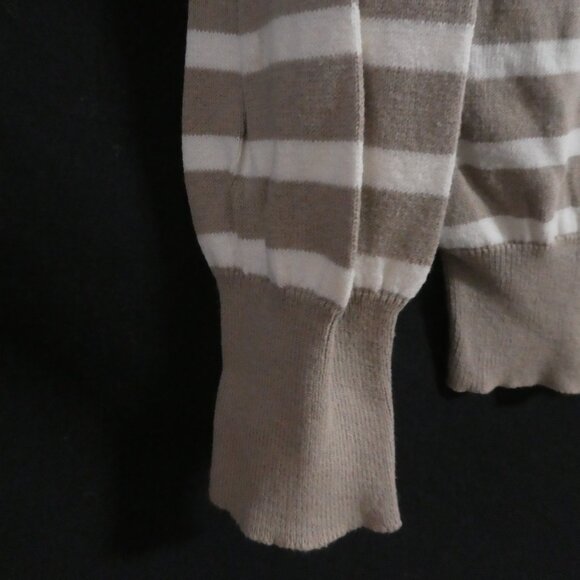 GEORGE | medium | Beige and White Striped V-Neck Lightweight Sweater - Picture 12 of 14